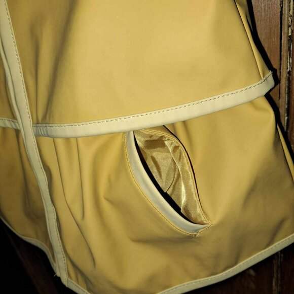 Cynthia Rowley Infant Raincoat 18 months - Picture 6 of 8